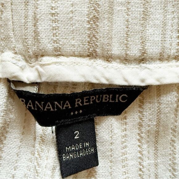 Banana Republic paper bag linen shorts - Picture 2 of 5